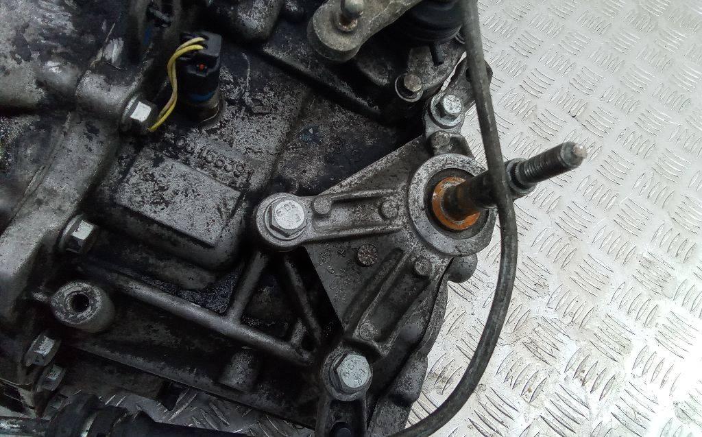 кронштейн КПП Renault Scenic 2 поколение 2004, 1.9 л., дизель, МКПП, 8200156391 - фото №1