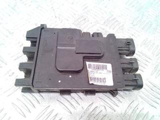 блок предохранителей Renault Megane 3 поколение 2010, 1.9 л., дизель, МКПП, 243800011R
