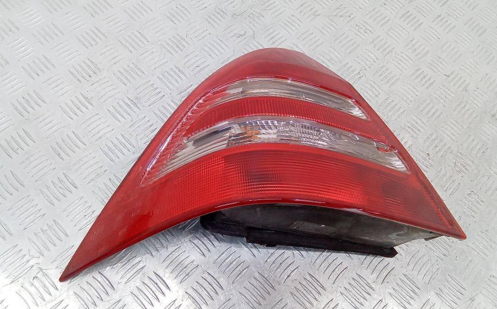 фонарь задний левый Mercedes-Benz C-Класс W203/S203/CL203 2002, 2038200164 - фото №1