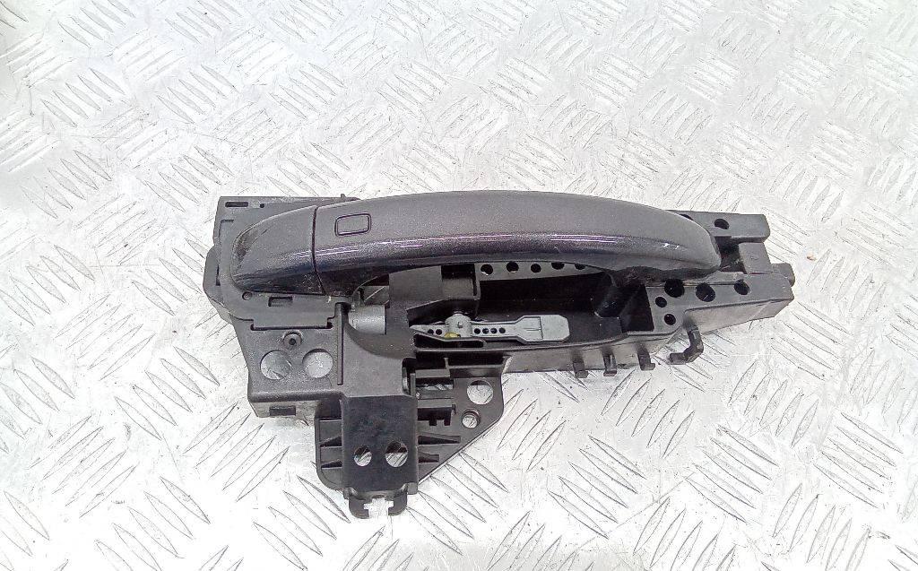 ручка наружная Audi A4 B9 2015 - фото №1