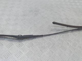 щеткодержатель (поводок стеклоочистителя, дворник) Audi A4 B9 2015, 8K1955408