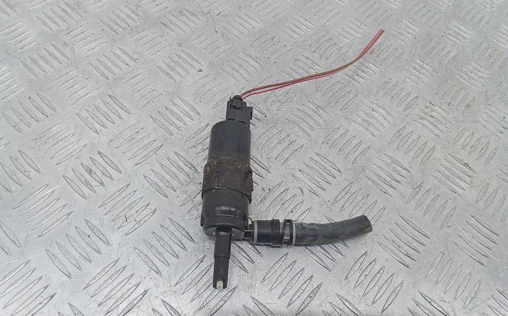 насос (моторчик) омывателя стекла Audi A4 B9 2015, 8K0955681 - фото №1