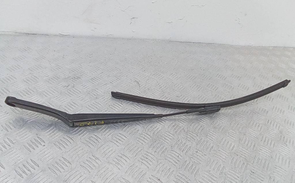 щеткодержатель (поводок стеклоочистителя, дворник) Volkswagen Passat B6 2005, 3C1955409C - фото №1