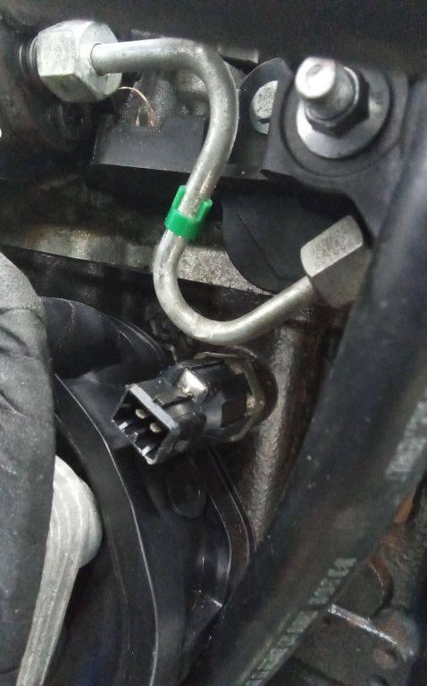 датчик детонации Renault Modus 2 поколение 2008, 1.5 л., дизель, МКПП - фото №1