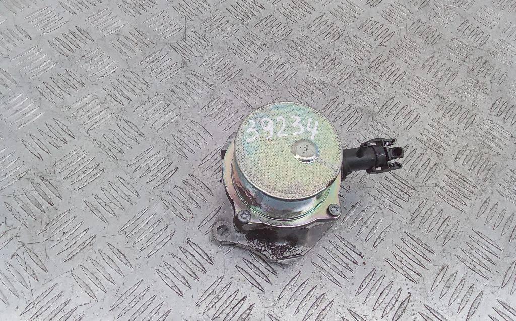 насос вакуумный Renault Modus 2 поколение 2008, 1.5 л., дизель, МКПП, 8200577807 - фото №1