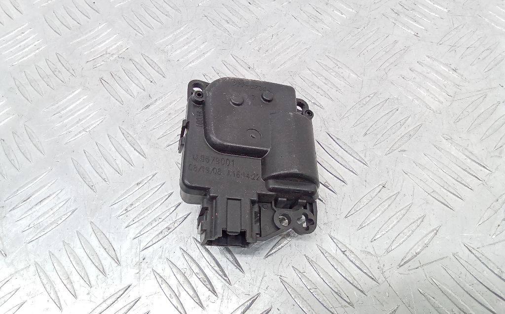 моторчик заслонки печки Chrysler 300C 1 поколение 2008, M8679001 - фото №1