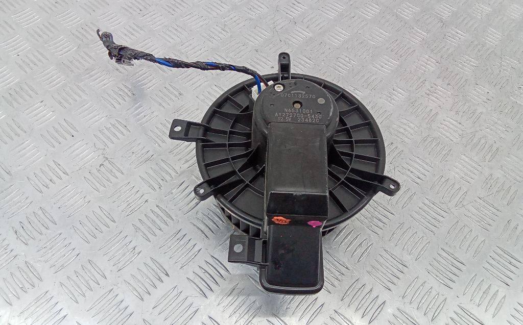 моторчик печки Chrysler 300C 1 поколение 2008, N6531001, 0701132570 - фото №1