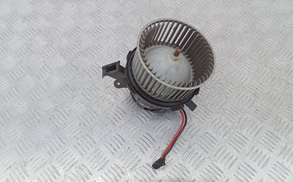 моторчик печки Audi A4 B9 2015, H6552005 - фото №1