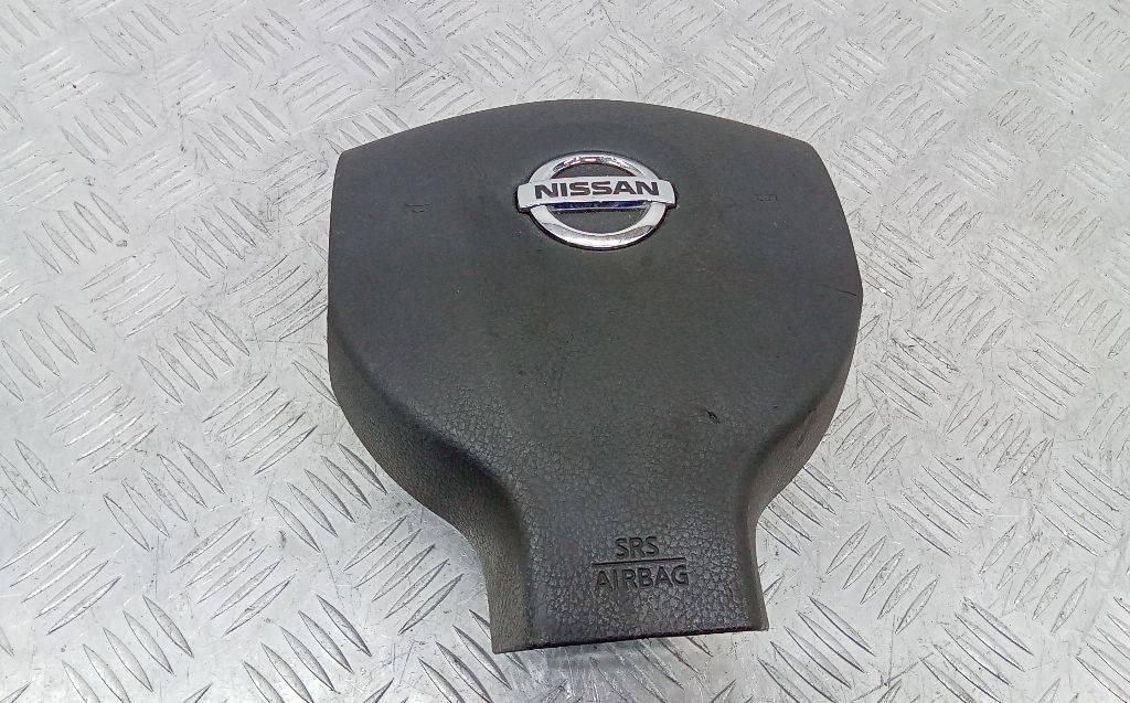 подушка безопасности водителя Nissan Note E11 2006, PT1-1166 - фото №1