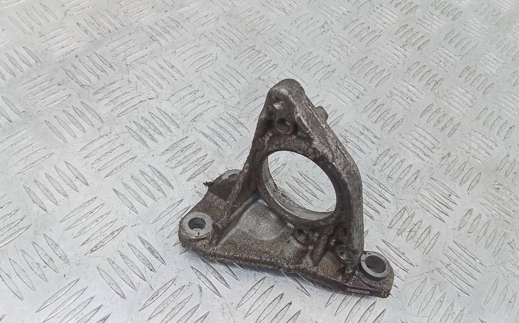 кронштейн полуоси Renault Megane 2 поколение 2004, 1.5 л., дизель, МКПП, 187335 - фото №1