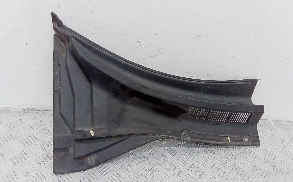 дождевик Nissan X-Trail T30 2002, 668628H900 - фото №1