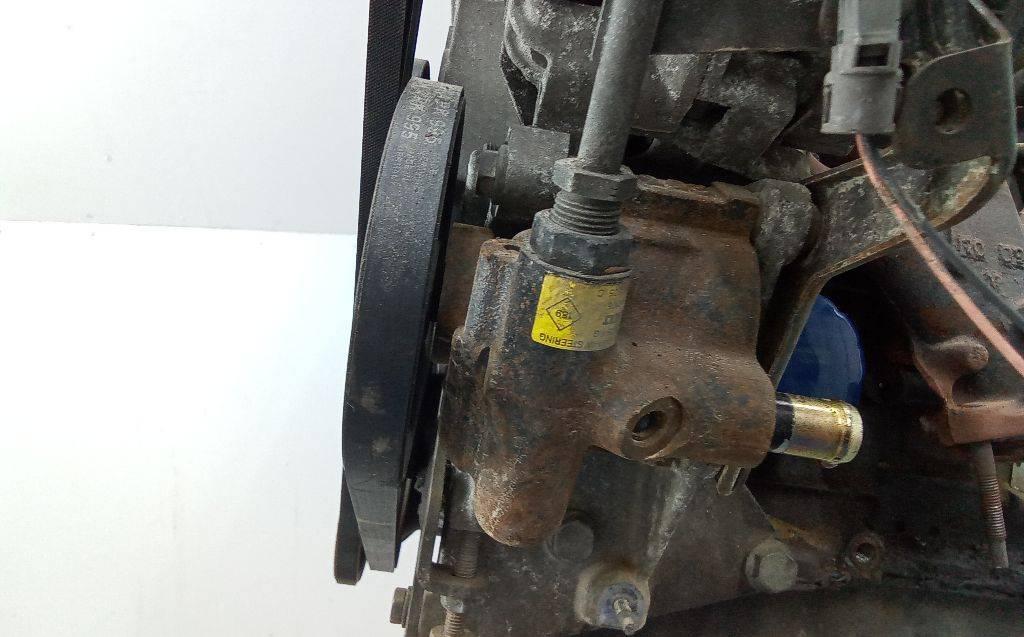 насос гидроусилителя руля Renault Clio 2 поколение 1998, 1.4 л., бензин, МКПП, 7700840105 - фото №1