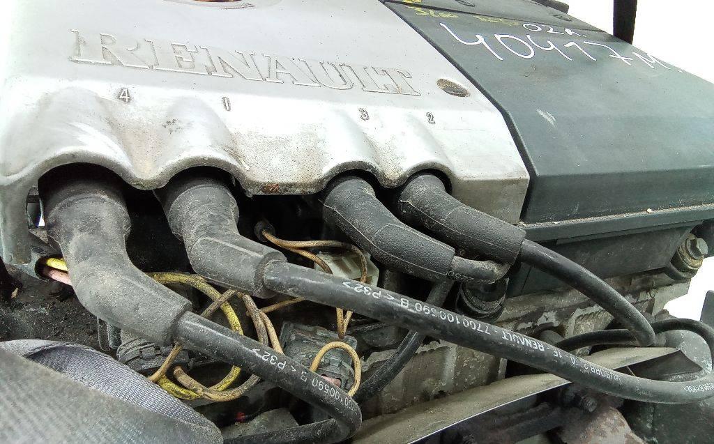 катушка зажигания Renault Clio 2 поколение 1998, 1.4 л., бензин, МКПП - фото №1