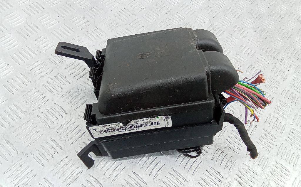 блок предохранителей Ford Fiesta 7 поколение 2020, 1.5 л., дизель, МКПП, L1BT-14D068-FAC, 9681489913 - фото №1