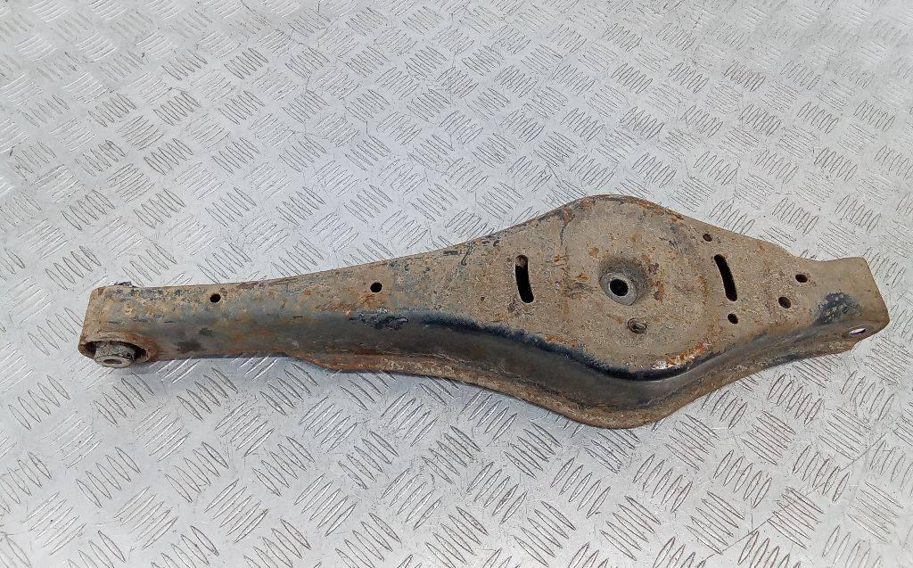 рычаг задний левый Volkswagen Passat B6 2005, 2.0 л., дизель - фото №1