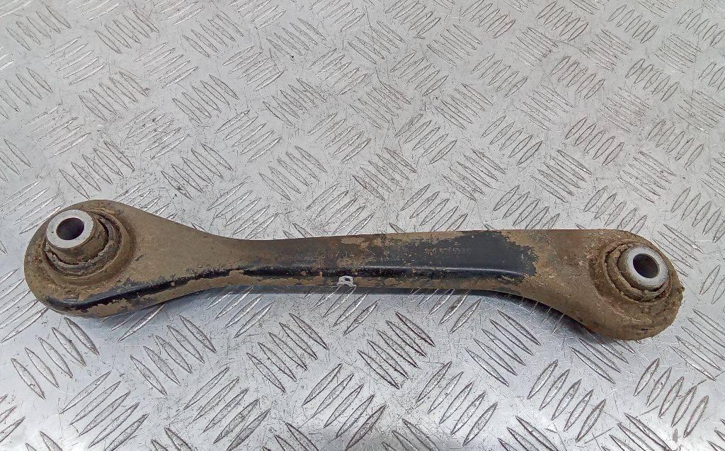 рычаг задний правый Volkswagen Passat B6 2005, 2.0 л., дизель, 1K0501530 - фото №1
