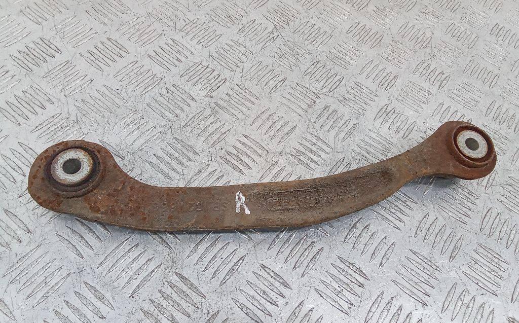 рычаг задний правый Chrysler 300C 1 поколение 2008, 3.0 л., дизель - фото №1