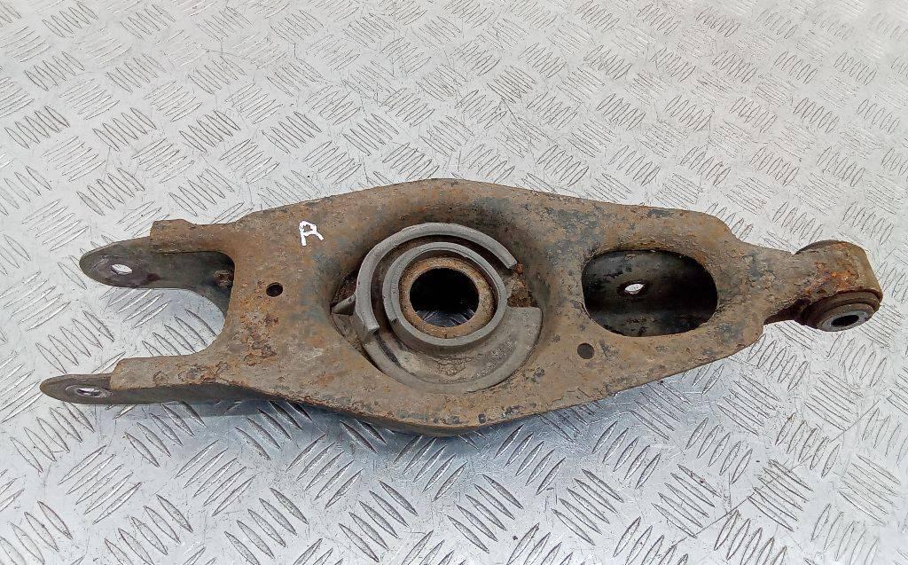 рычаг задний правый Chrysler 300C 1 поколение 2008, 3.0 л., дизель - фото №1