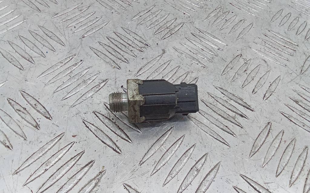 датчик детонации Renault Twingo 2 поколение 2010, 1.5 л., дизель, МКПП, 8200680689 - фото №1