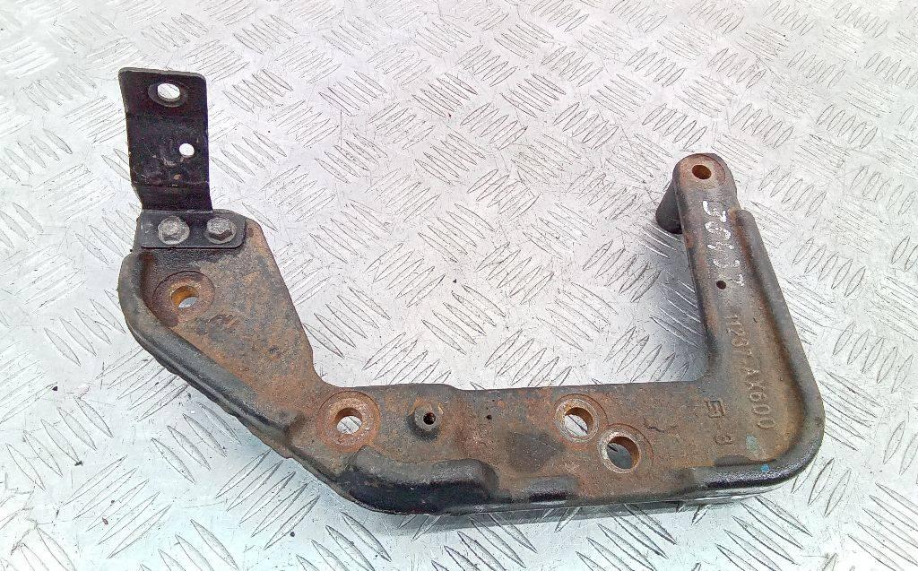 кронштейн двигателя Nissan Micra 3 поколение (K12) 2003, 1.0 л., бензин, МКПП, 11237-AX600 - фото №1