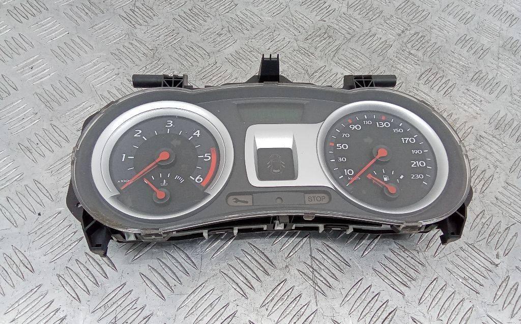 щиток приборов (приборная панель) Renault Clio 3 поколение 2008, 8200761861 - фото №1