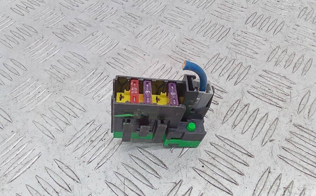 блок предохранителей Citroen C5 2 поколение 2009, универсал - фото №1