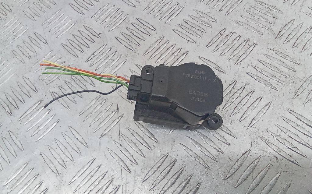 моторчик заслонки печки Citroen C5 2 поколение 2009, P2861001 - фото №1