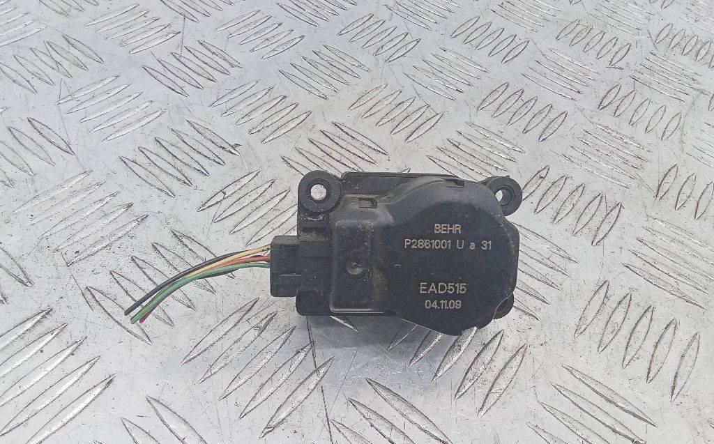 моторчик заслонки печки Citroen C5 2 поколение 2009, P2861001 - фото №1