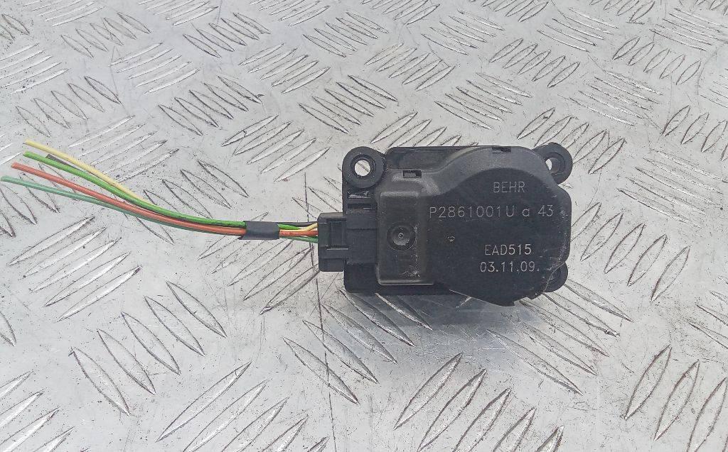 моторчик заслонки печки Citroen C5 2 поколение 2009, P2861001 - фото №1