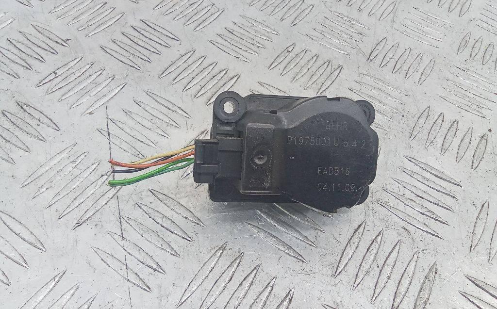 моторчик заслонки печки Citroen C5 2 поколение 2009, P1975001 - фото №1