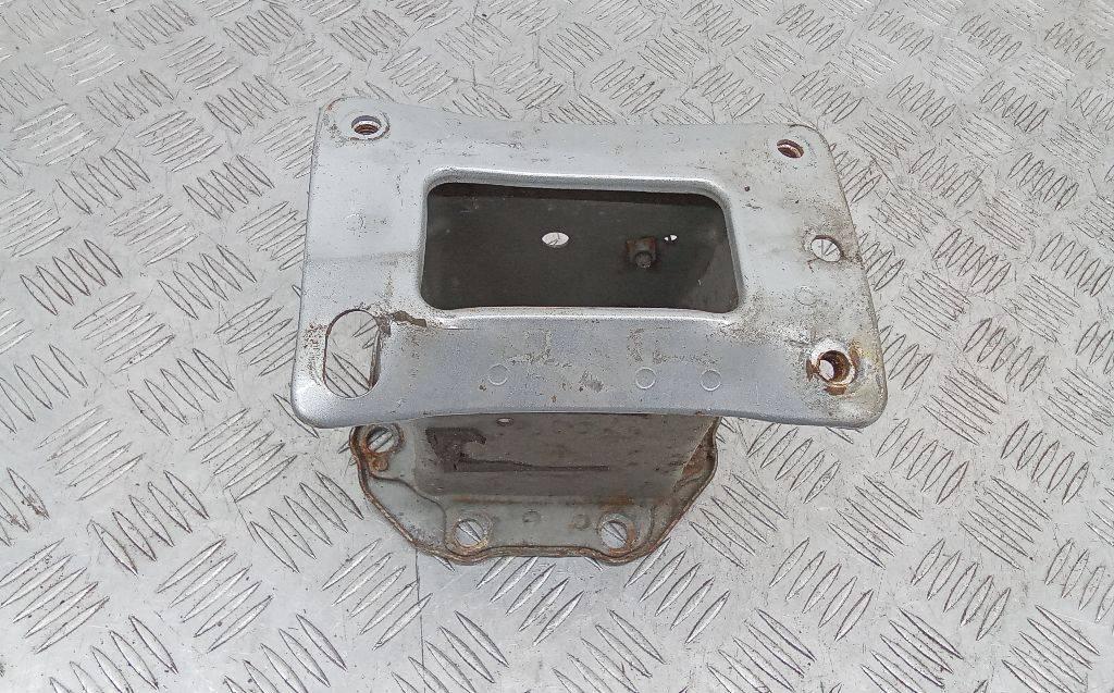 кронштейн переднего бампера Hyundai i30 FD 2008 - фото №1