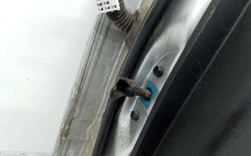 ограничитель открывания двери Hyundai i30 FD 2008 - фото №1