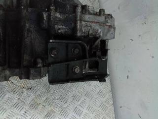 кронштейн КПП Toyota Yaris XP9 2006, 1.4 л., дизель, МКПП