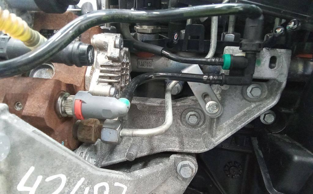 кронштейн ТНВД Renault Laguna 3 поколение 2007, 1.9 л., дизель, МКПП, 8200600171 - фото №1