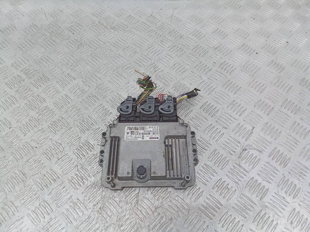 блок управления двигателем Peugeot 308 T7 2008, 9664843780 - фото №1