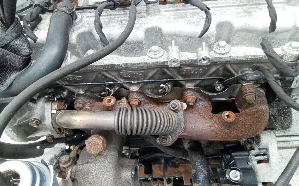 коллектор выпускной Hyundai i30 FD 2008, 1.6 л., дизель, МКПП - фото №1