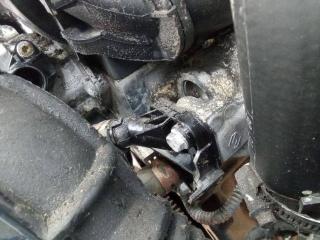 фланец (тройник) системы охлаждения Renault Clio 3 поколение 2006, 1.5 л., дизель, МКПП