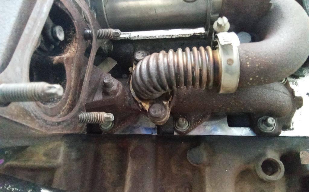 коллектор выпускной Renault Clio 3 поколение 2006, 1.5 л., дизель, МКПП - фото №1