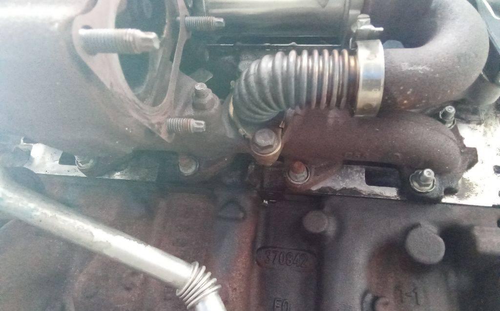 коллектор выпускной Dacia Logan 1 поколение 2006, 1.5 л., дизель, МКПП - фото №1