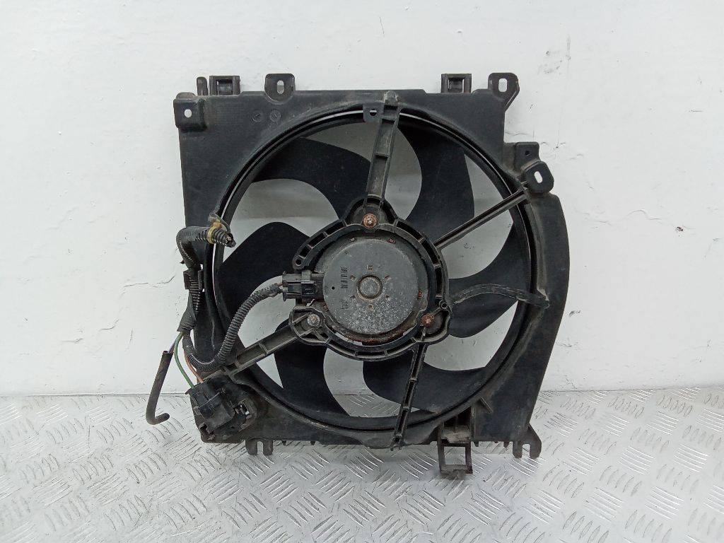вентилятор радиатора Renault Modus 1 поколение 2004, 8200135167 - фото №1