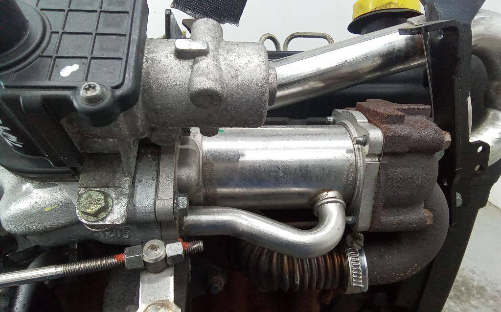 охладитель EGR / Радиатор EGR Renault Clio 3 поколение 2005, 1.5 л., дизель, МКПП, 8200546260 - фото №1