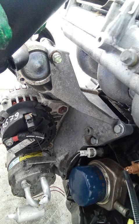 кронштейн генератора Renault Vel Satis 1 поколение 2002, 2.0 л., бензин, МКПП - фото №1