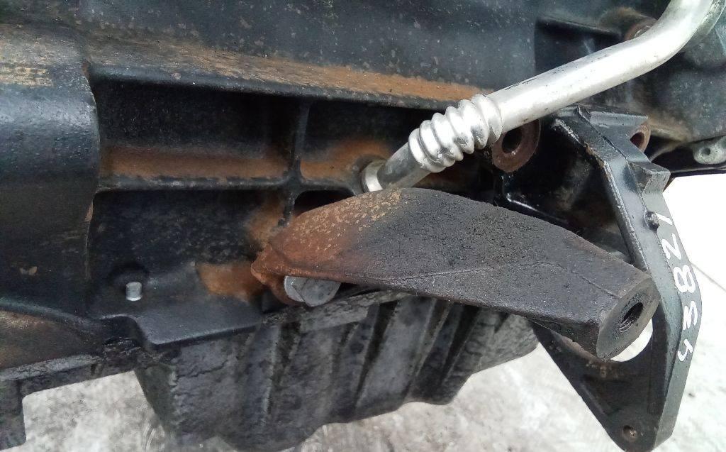 кронштейн двигателя Renault Scenic 2 поколение 2003, 1.9 л., дизель, МКПП - фото №1