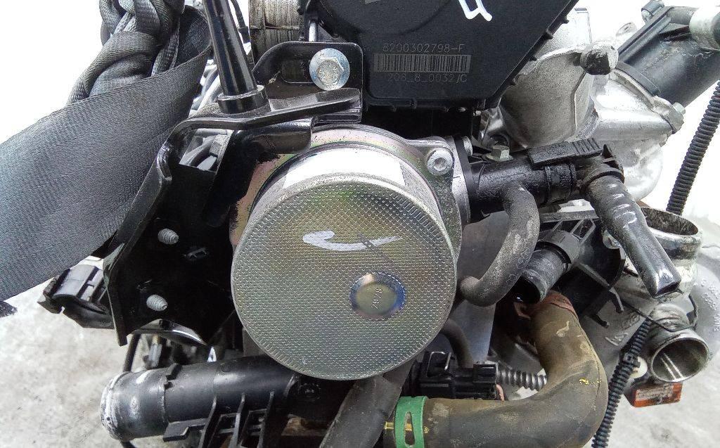 насос вакуумный Renault Megane 3 поколение 2008, 1.5 л., дизель, МКПП - фото №1