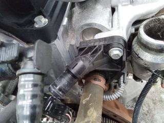 фланец (тройник) системы охлаждения Renault Megane 3 поколение 2008, 1.5 л., дизель, МКПП, 8200337841