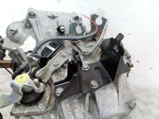 кронштейн КПП Toyota Verso 1 поколение 2010, 2.0 л., дизель, МКПП