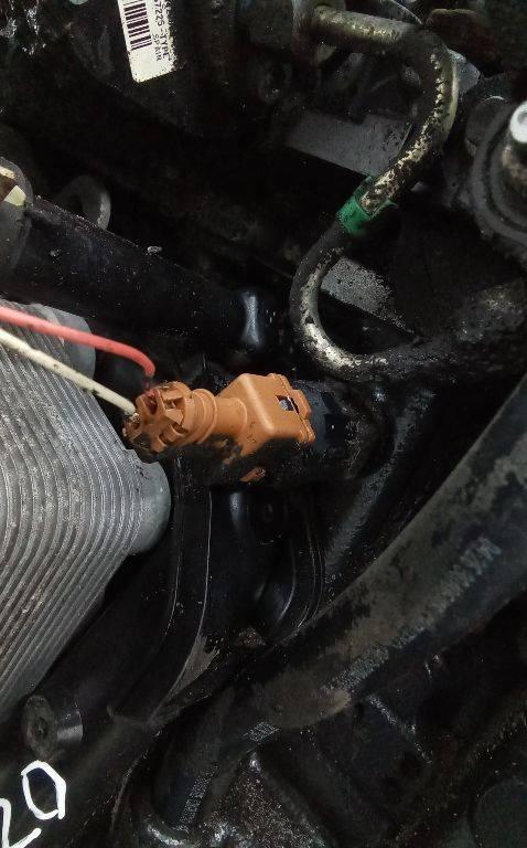 датчик детонации Renault Clio 3 поколение 2006, 1.5 л., дизель, МКПП - фото №1