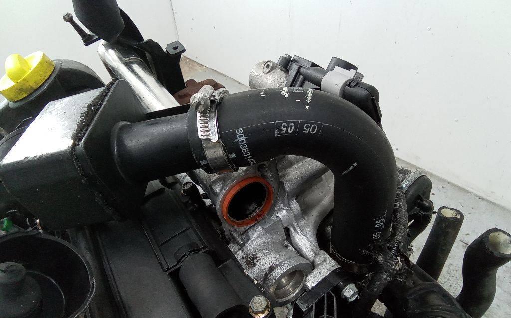 патрубок интеркулера Renault Clio 3 поколение 2006, 1.5 л., дизель, МКПП, 800383140D - фото №1