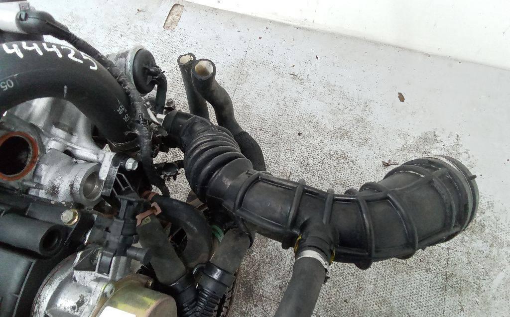 патрубок воздушного фильтра Renault Clio 3 поколение 2006, 1.5 л., дизель, МКПП, 8200500383 - фото №1