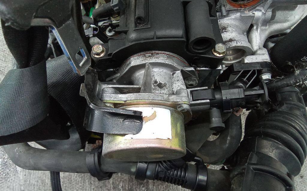 насос вакуумный Renault Clio 3 поколение 2006, 1.5 л., дизель, МКПП - фото №1